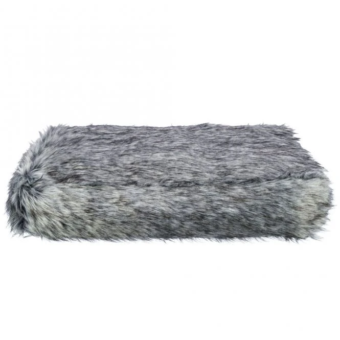 Trixie Kissen Yelina 1 Trixie Kissen Yelina